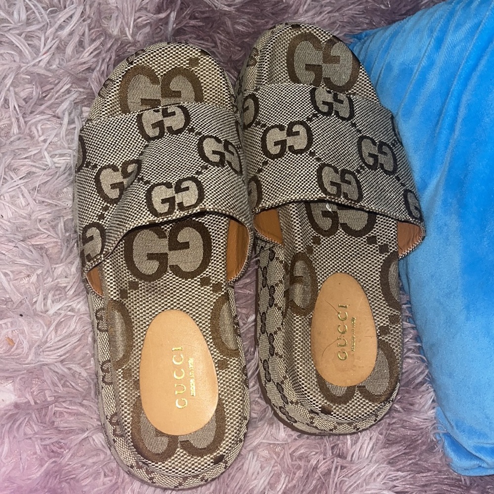 Gucci clogs